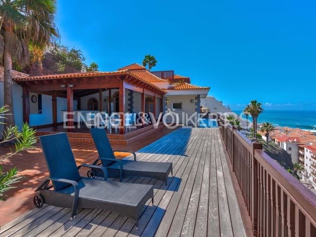 6 bedroom Villa for sale in Los Gigantes, Santiago del Teide with pool - € 3,900,000 (Ref: 7588652)
