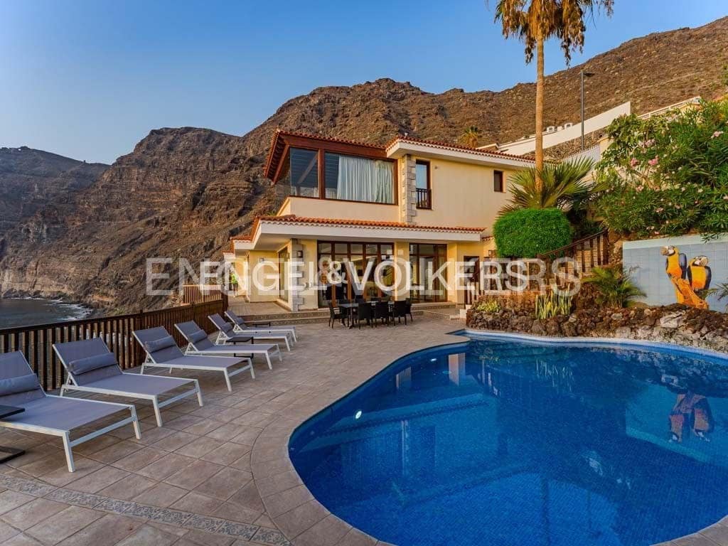 6 soveværelse Villa til salg i Los Gigantes med swimmingpool - € 3.900.000 (Ref: 7588652)