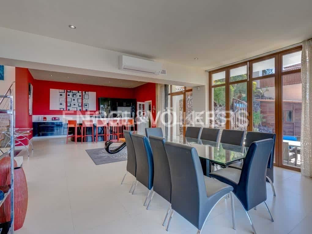 6 soveværelse Villa til salg i Los Gigantes med swimmingpool - € 3.900.000 (Ref: 7588652)