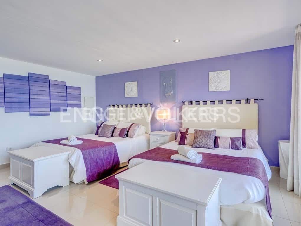 6 soveværelse Villa til salg i Los Gigantes med swimmingpool - € 3.900.000 (Ref: 7588652)