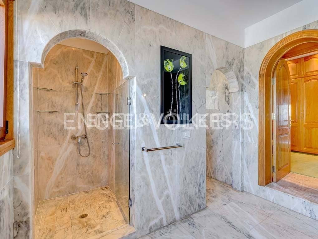 6 soveværelse Villa til salg i Los Gigantes med swimmingpool - € 3.900.000 (Ref: 7588652)