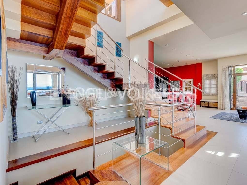 6 soveværelse Villa til salg i Los Gigantes med swimmingpool - € 3.900.000 (Ref: 7588652)