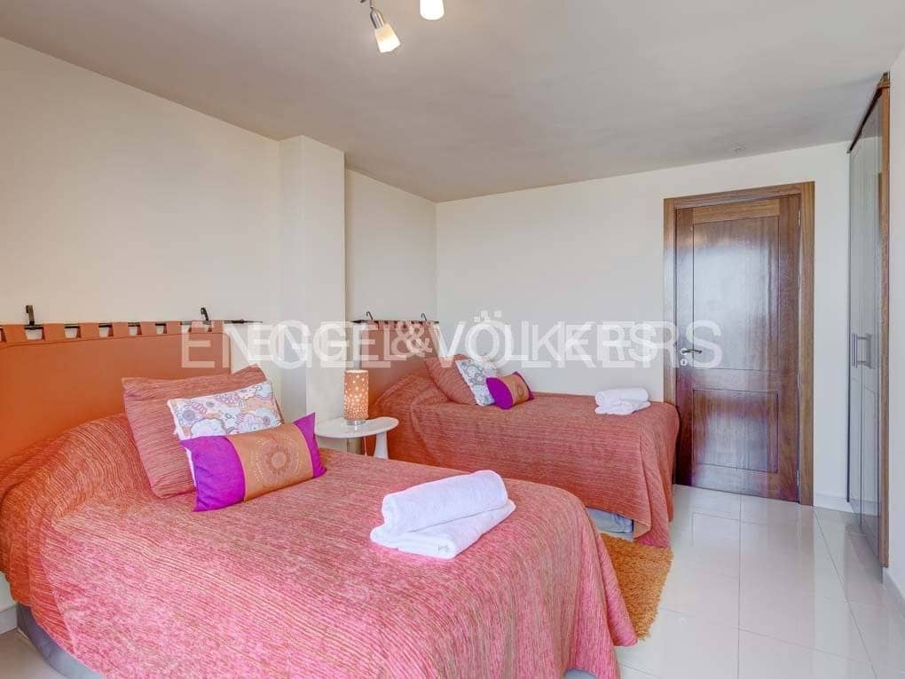 6 soveværelse Villa til salg i Los Gigantes med swimmingpool - € 3.900.000 (Ref: 7588652)