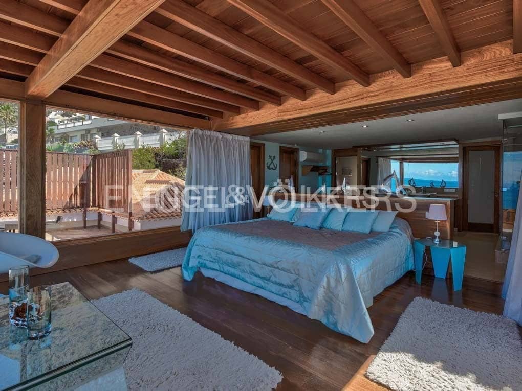 6 soveværelse Villa til salg i Los Gigantes med swimmingpool - € 3.900.000 (Ref: 7588652)