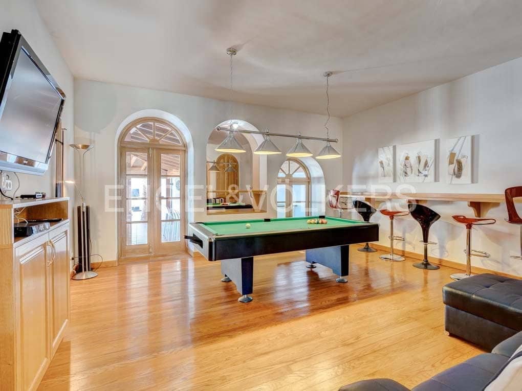 6 bedroom Villa for sale in Los Gigantes with pool - € 3,900,000 (Ref: 7588652)