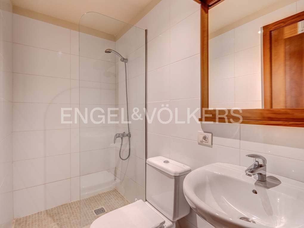 6 bedroom Villa for sale in Los Gigantes with pool - € 3,900,000 (Ref: 7588652)