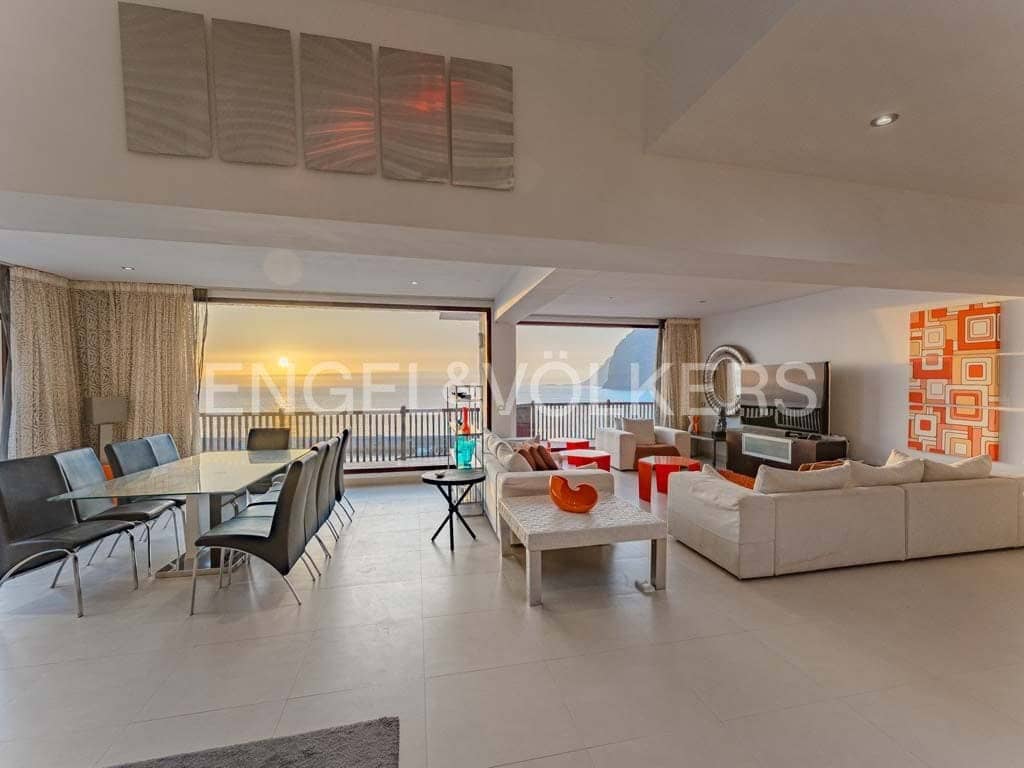 6 bedroom Villa for sale in Los Gigantes with pool - € 3,900,000 (Ref: 7588652)