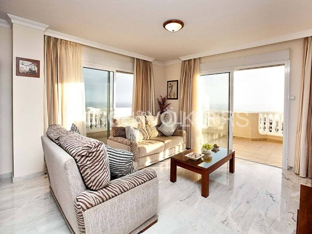 2 soveværelse Lejlighed til salg i Los Gigantes med swimmingpool - € 550.883 (Ref: 7776804)