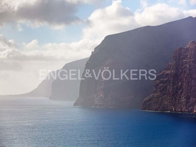 2 soveværelse Lejlighed til salg i Los Gigantes, Santiago del Teide med swimmingpool - € 550.883 (Ref: 7776804)