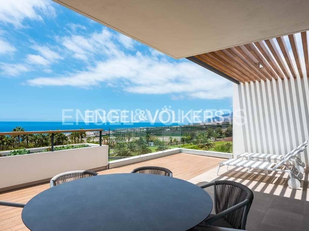 2 makuuhuone Huoneisto myytävänä paikassa Guia de Isora mukana uima-altaan - 900 000 € (Ref: 7776805)