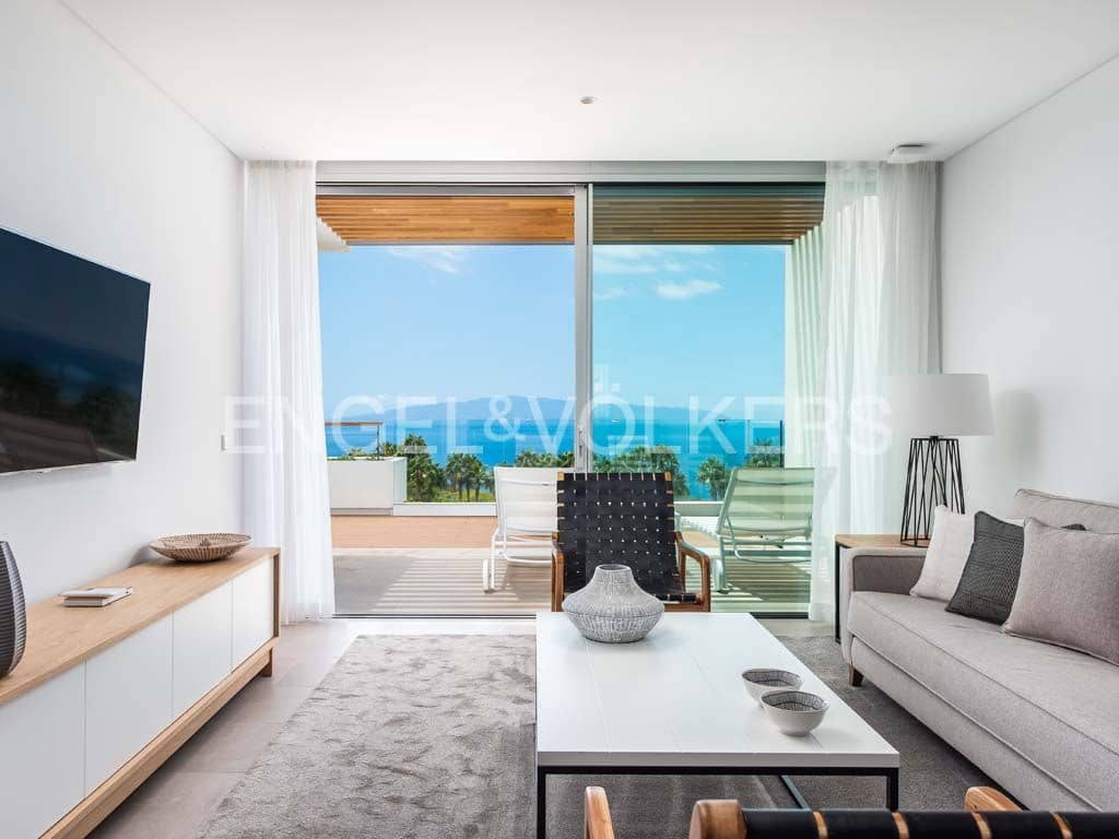 2 bedroom Apartment for sale in Guia de Isora with pool - € 900,000 (Ref: 7776805)