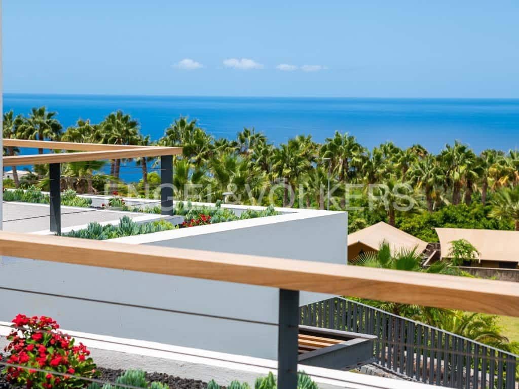 2 bedroom Apartment for sale in Guia de Isora with pool - € 900,000 (Ref: 7776805)