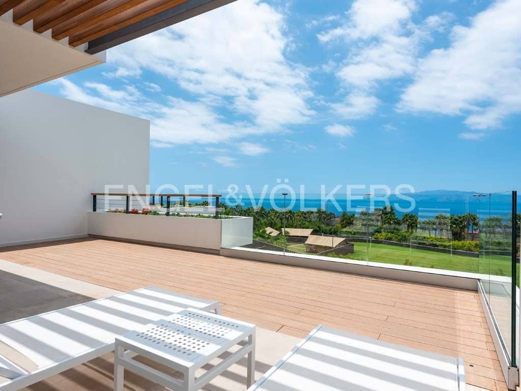 2 bedroom Apartment for sale in Guia de Isora with pool - € 900,000 (Ref: 7776805)