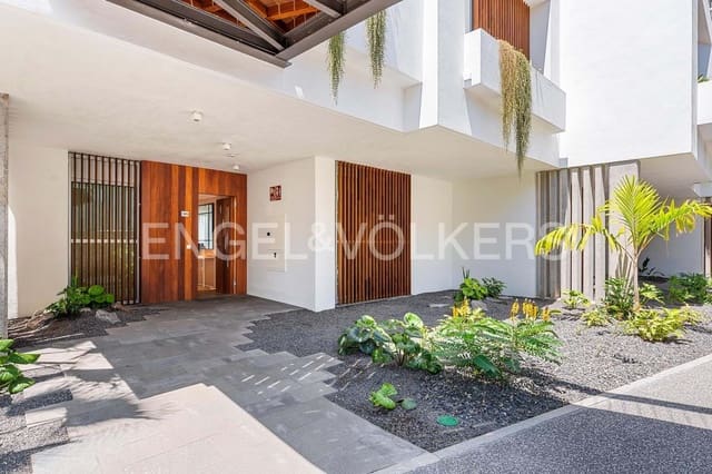 2 chambre Appartement à vendre à Guía de Isora avec piscine - 945 000 € (Ref: 7776805)