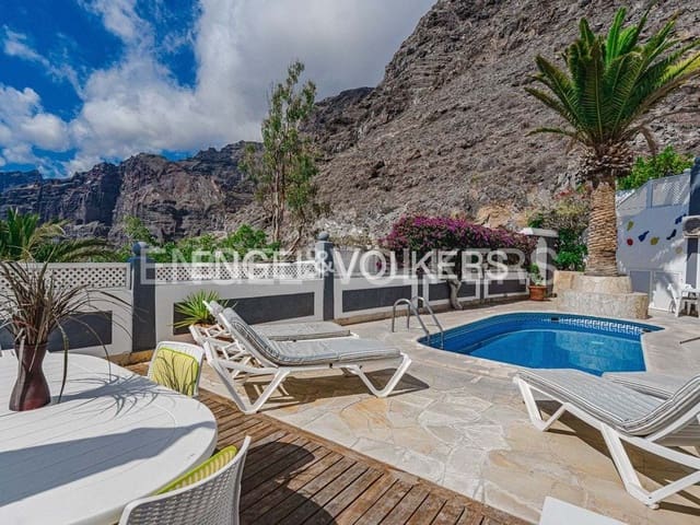 3 soveværelse Villa til salg i Los Gigantes, Santiago del Teide med swimmingpool - € 545.000 (Ref: 7776812)