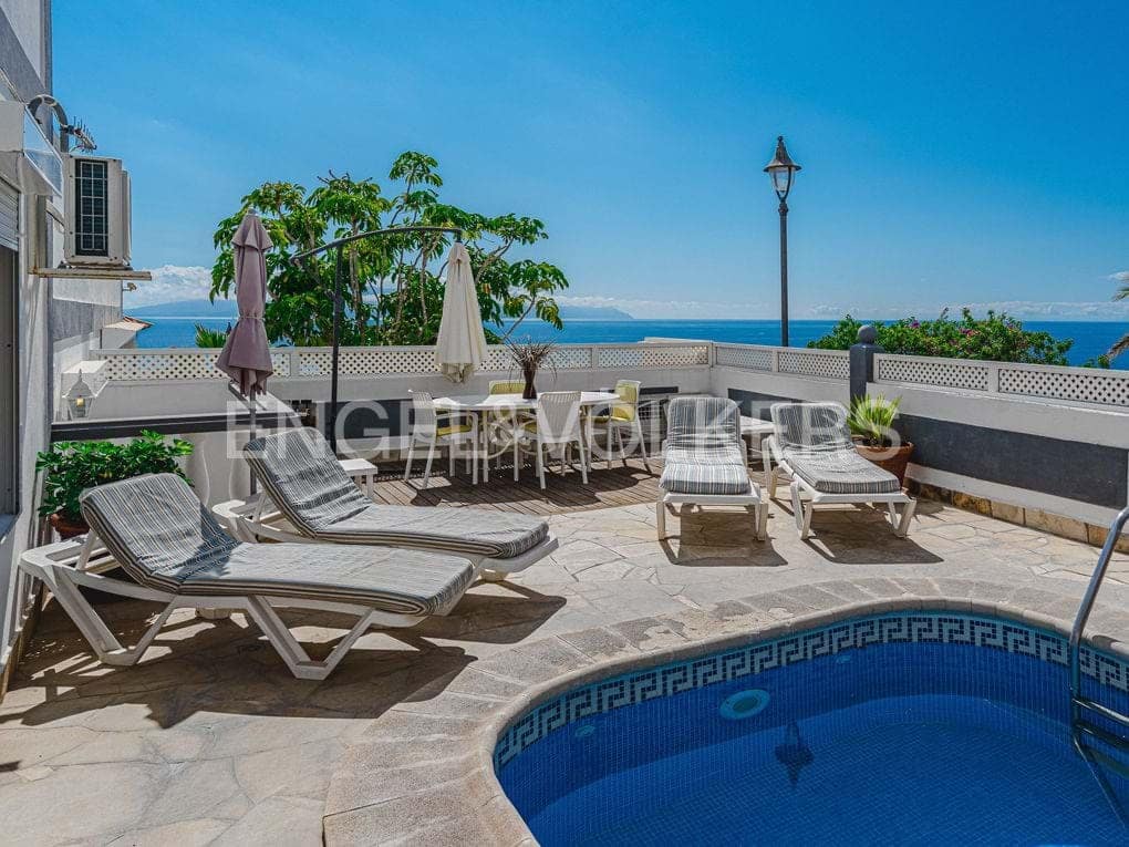 3 soveværelse Villa til salg i Los Gigantes med swimmingpool - € 545.000 (Ref: 7776812)