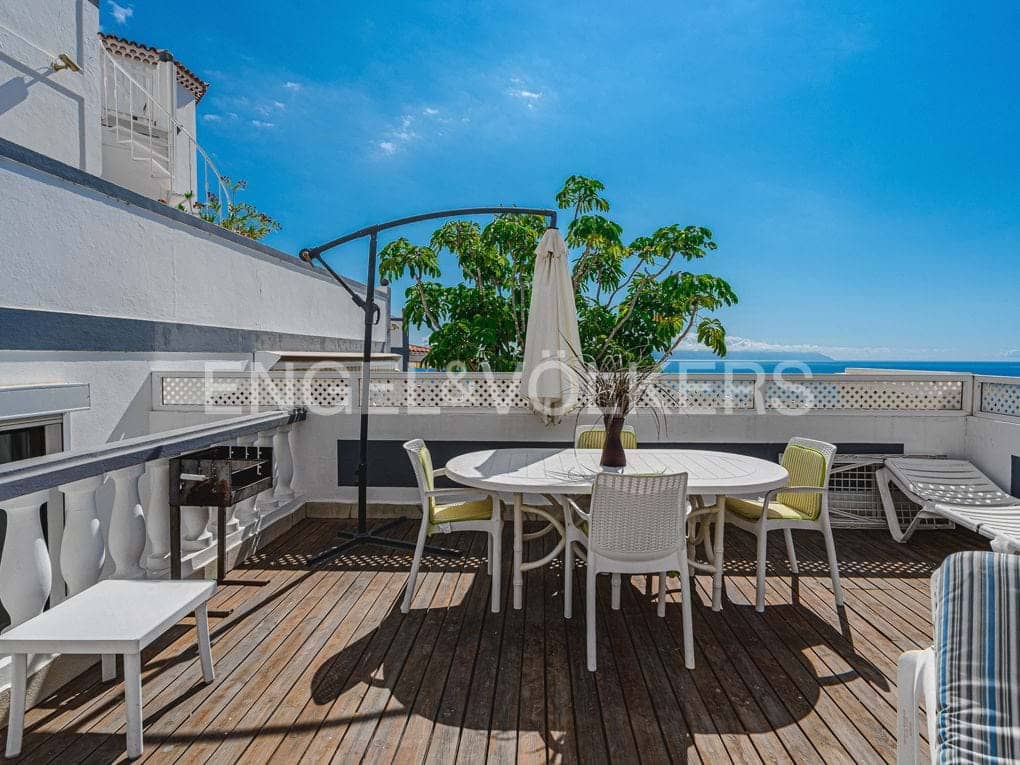 3 soveværelse Villa til salg i Los Gigantes med swimmingpool - € 545.000 (Ref: 7776812)