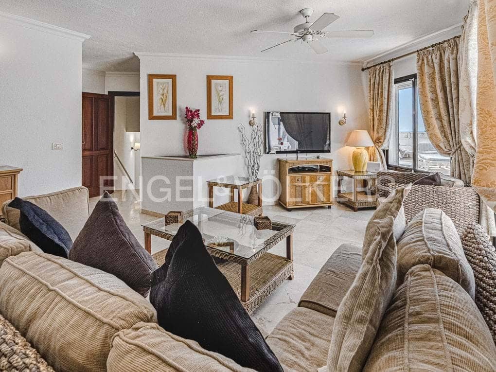 3 soveværelse Villa til salg i Los Gigantes med swimmingpool - € 545.000 (Ref: 7776812)