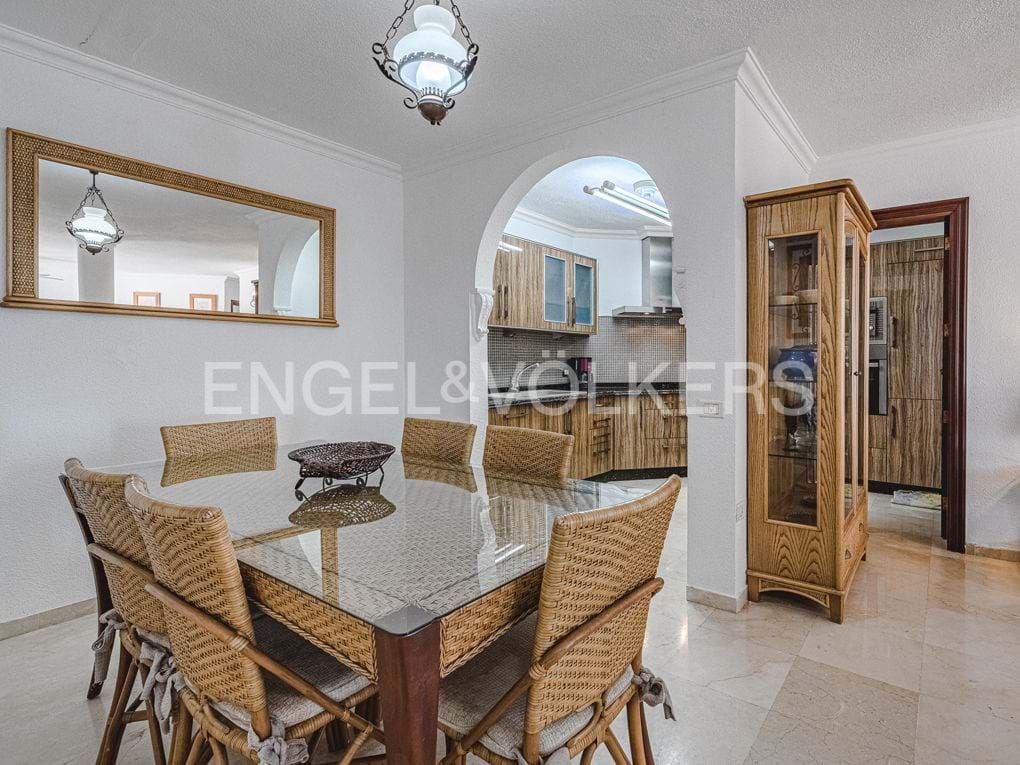 3 soveværelse Villa til salg i Los Gigantes med swimmingpool - € 545.000 (Ref: 7776812)