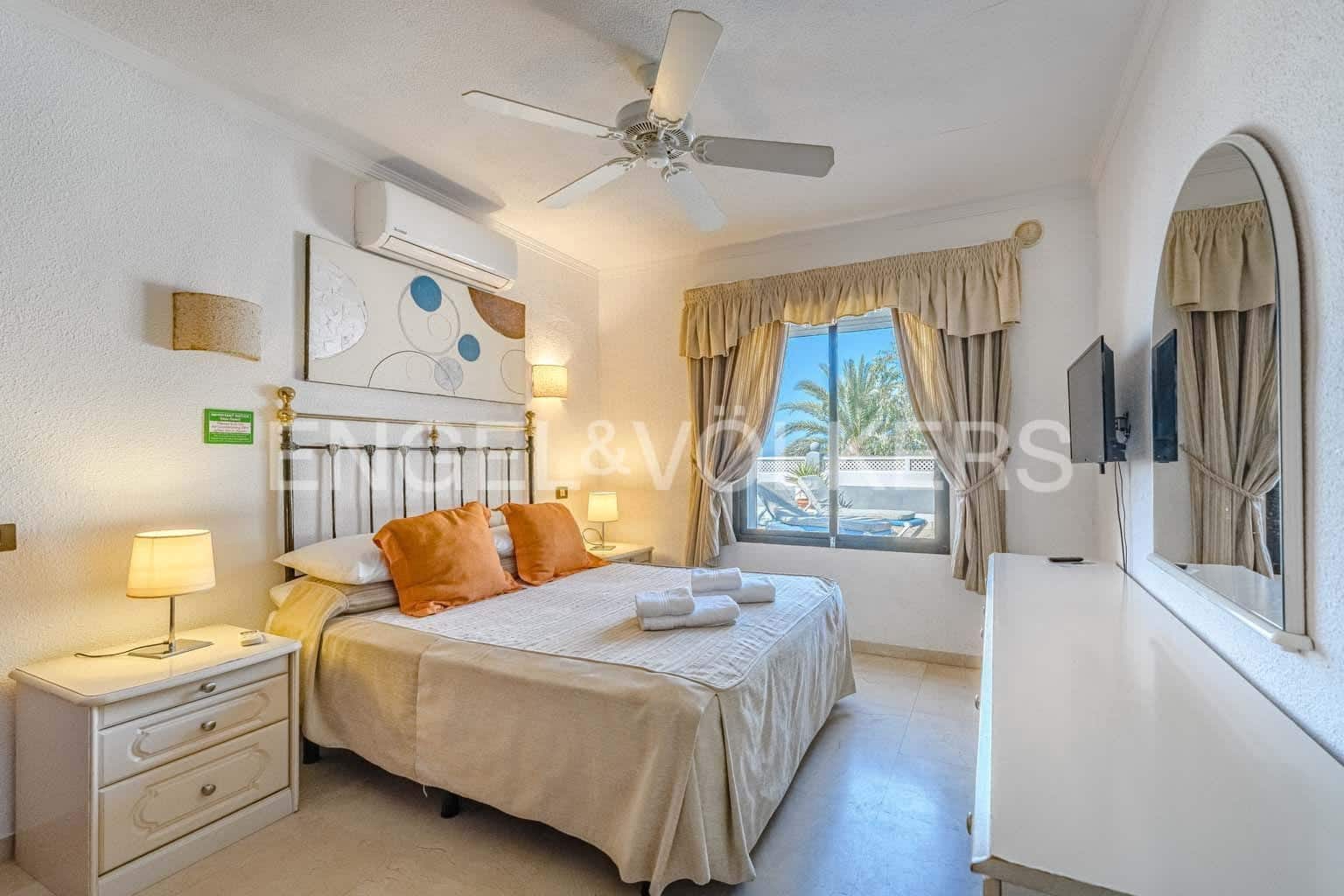 3 soveværelse Villa til salg i Los Gigantes med swimmingpool - € 545.000 (Ref: 7776812)