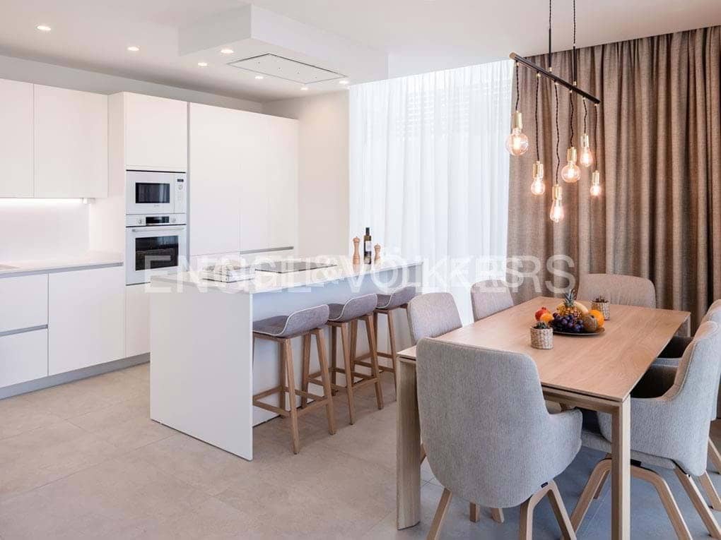 3 soveværelse Villa til salg i Adeje med swimmingpool garage - € 1.912.900 (Ref: 7776818)