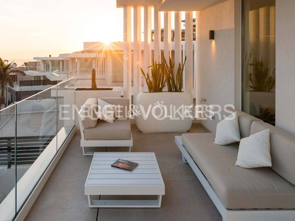 3 soveværelse Villa til salg i Adeje med swimmingpool garage - € 1.912.900 (Ref: 7776818)