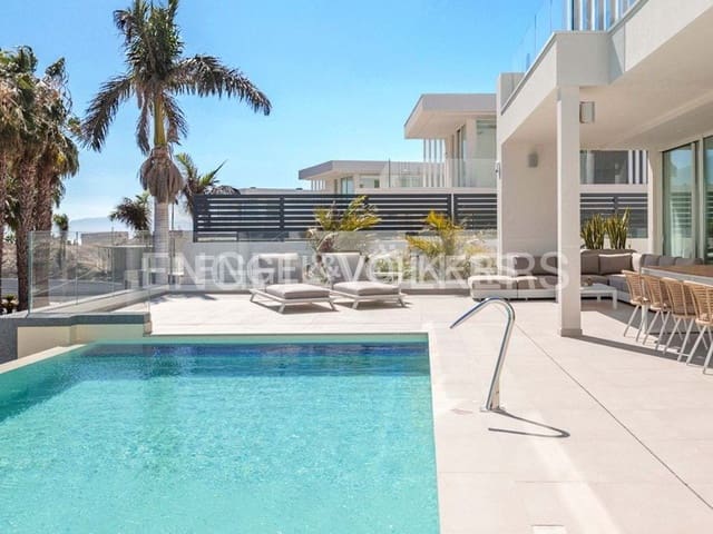 3 bedroom Villa for sale in Adeje with pool garage - € 1,912,900 (Ref: 7776818)