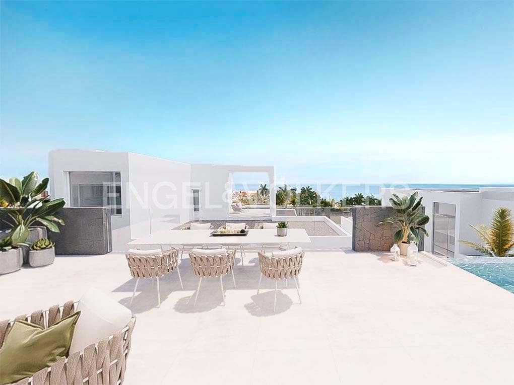 3 bedroom Villa for sale in Adeje with pool garage - € 1,912,900 (Ref: 7776818)