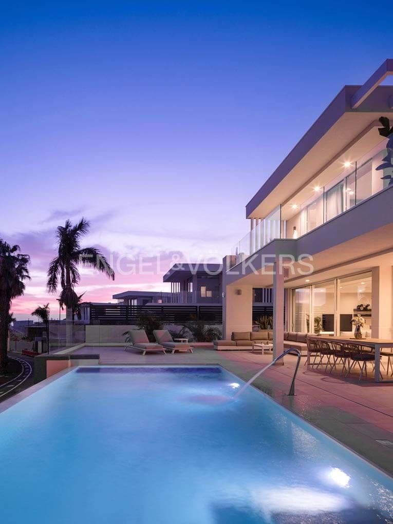 3 bedroom Villa for sale in Adeje with pool garage - € 1,912,900 (Ref: 7776818)