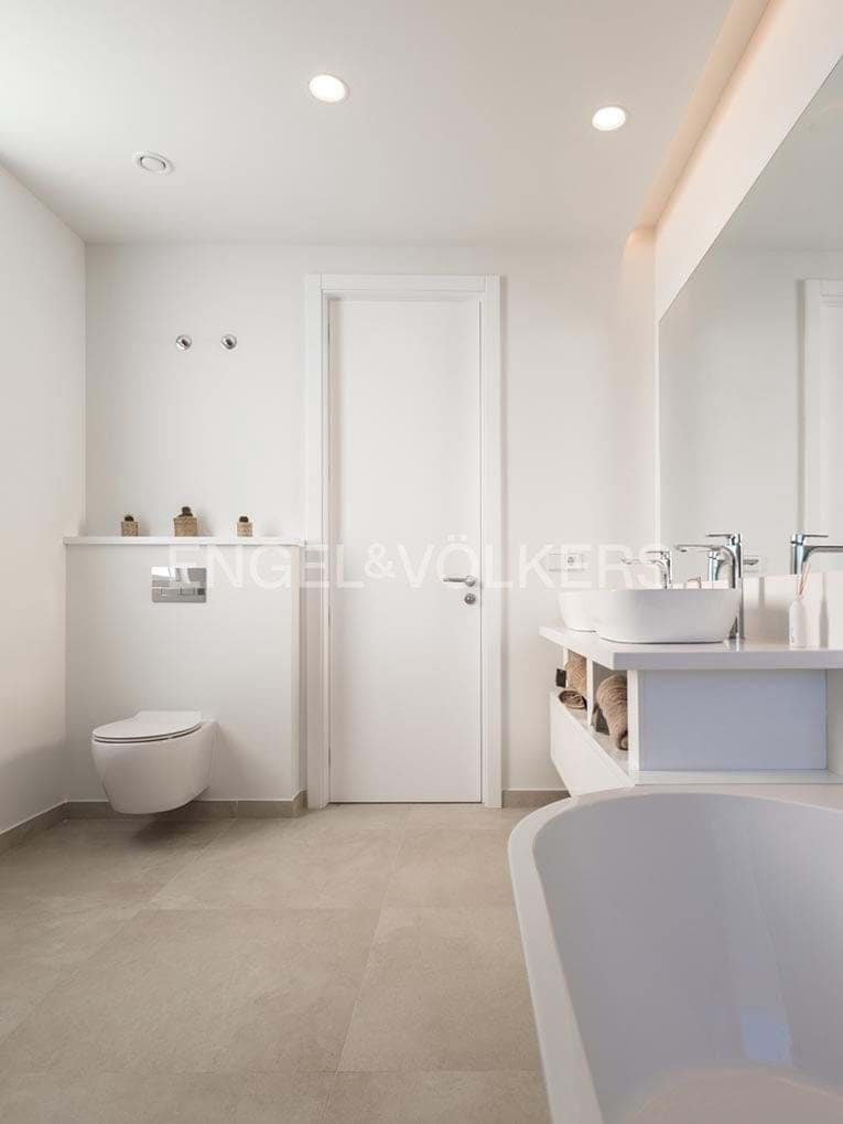 3 bedroom Villa for sale in Adeje with pool garage - € 1,912,900 (Ref: 7776818)