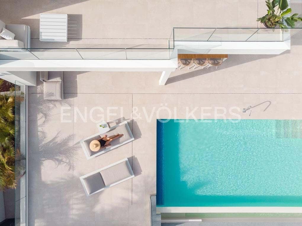 3 bedroom Villa for sale in Adeje with pool garage - € 1,912,900 (Ref: 7776818)