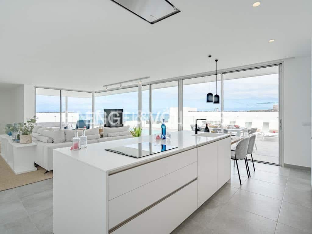 3 soveværelse Villa til salg i Marazul med swimmingpool - € 1.749.000 (Ref: 7776826)