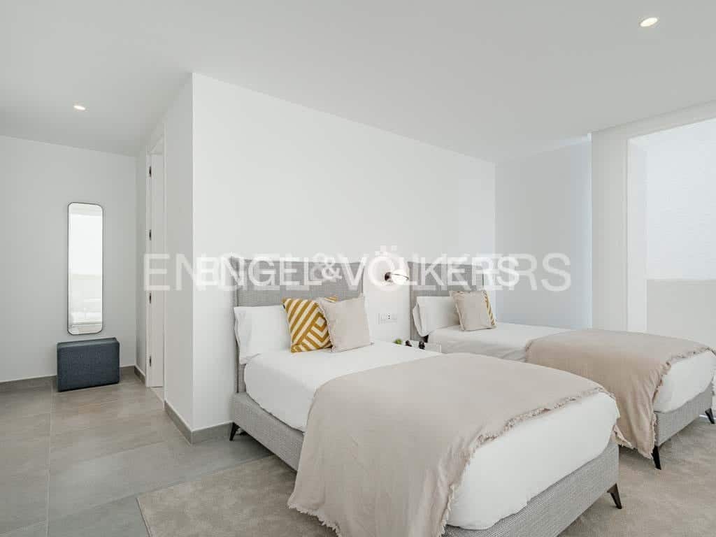 3 soveværelse Villa til salg i Marazul med swimmingpool - € 1.749.000 (Ref: 7776826)