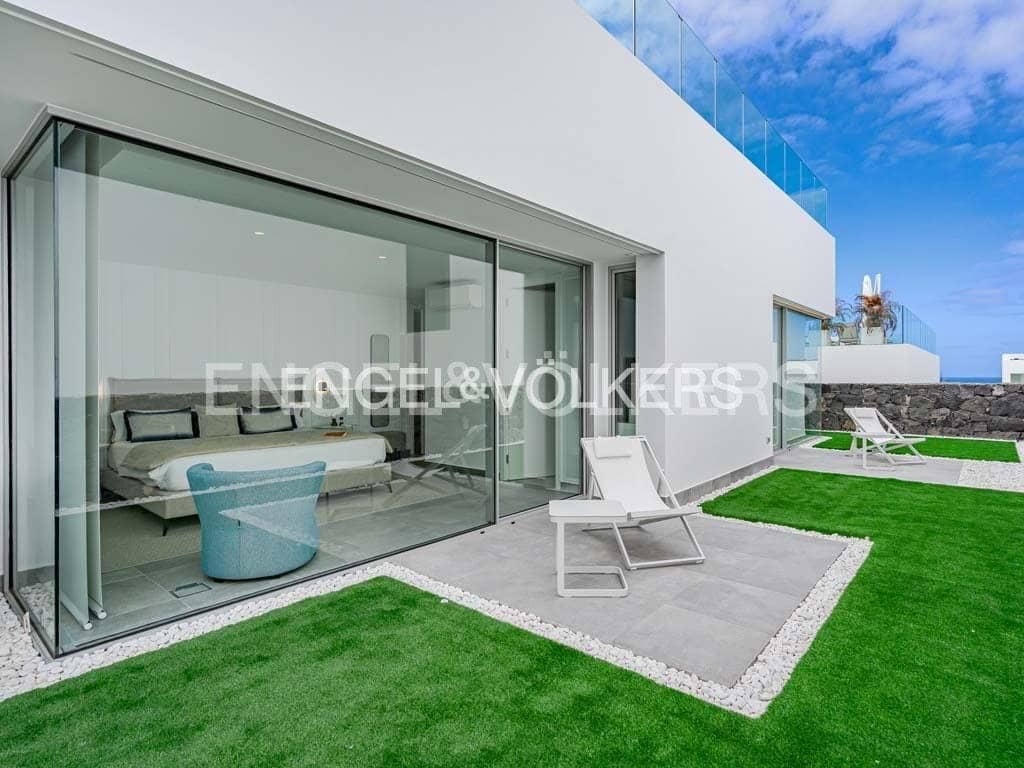 3 soveværelse Villa til salg i Marazul med swimmingpool - € 1.749.000 (Ref: 7776826)