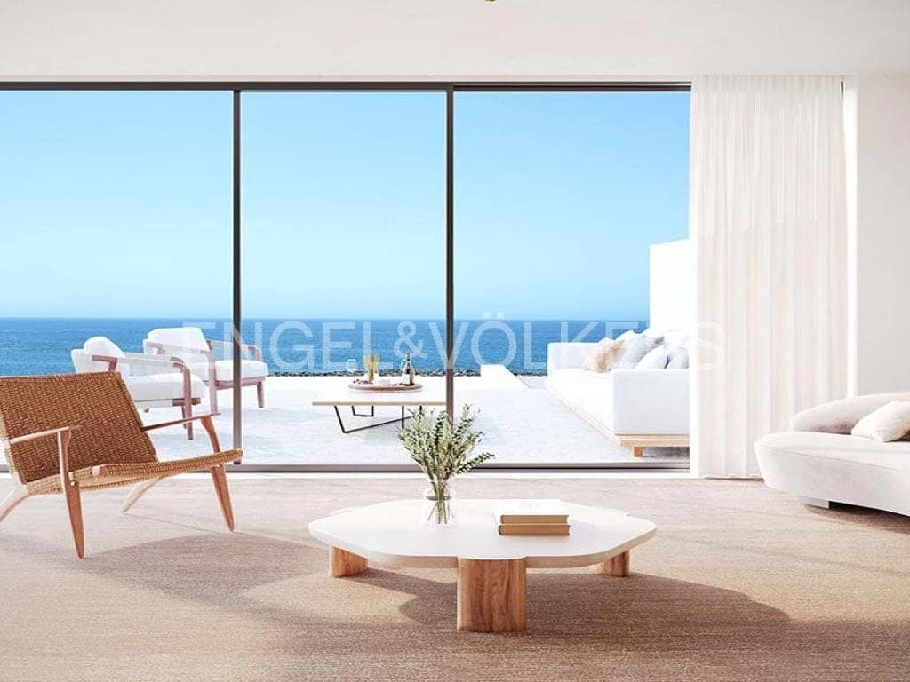 3 bedroom Villa for sale in Marazul with pool garage - € 1,525,000 (Ref: 7776829)