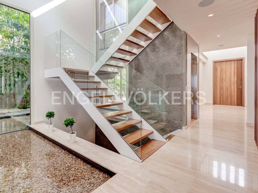 5 soveværelse Villa til salg i Costa Adeje med swimmingpool garage - € 4.300.000 (Ref: 7776833)