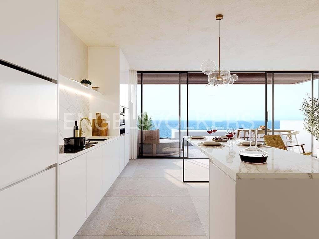 Apartamento de 3 habitaciones en Marazul en venta con piscina - 2.620.000 € (Ref: 7776842)