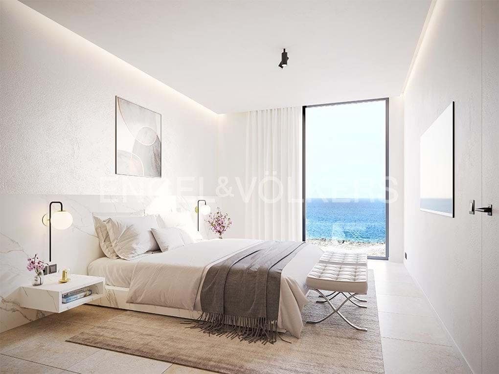 Apartamento de 3 habitaciones en Marazul en venta con piscina - 2.620.000 € (Ref: 7776842)