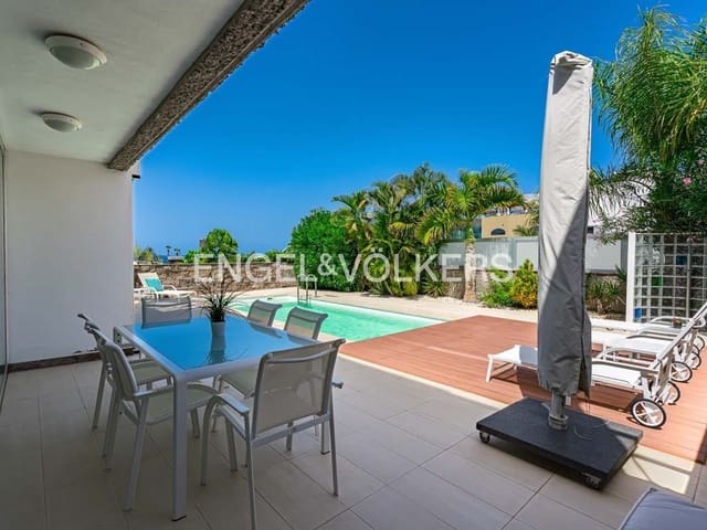 5 quarto Moradia para venda em Costa Adeje, Adeje com piscina garagem - 3 200 000 € (Ref: 7788536)