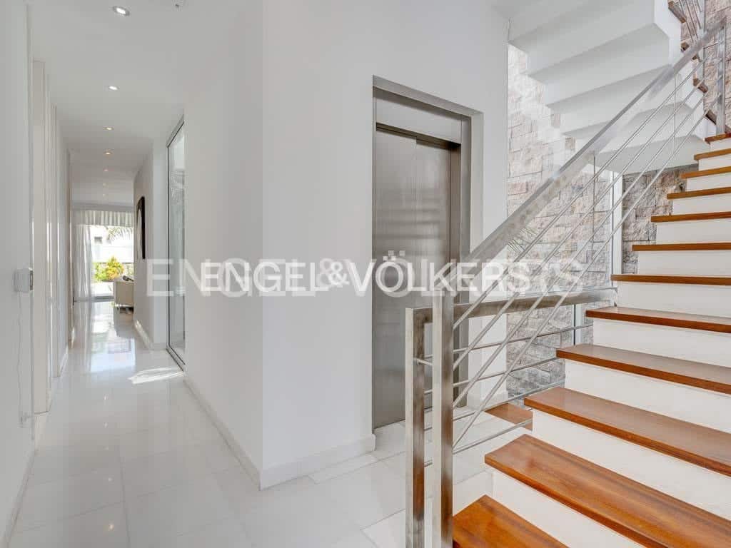 5 soveværelse Villa til salg i Costa Adeje med swimmingpool garage - € 3.200.000 (Ref: 7788536)