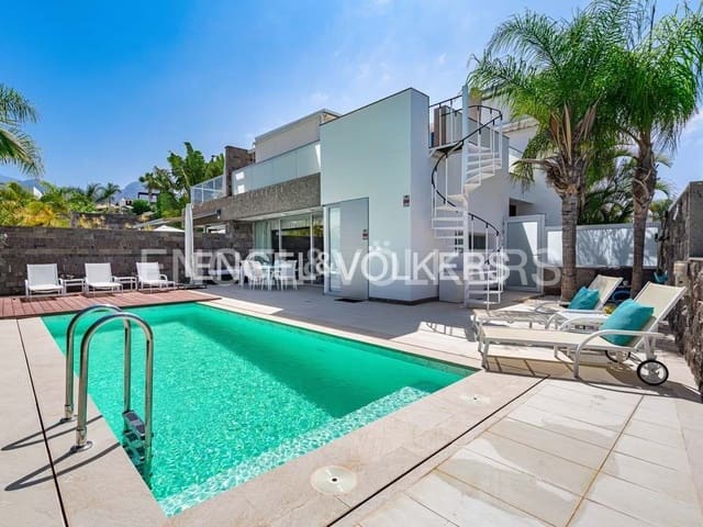 5 soveværelse Villa til salg i Costa Adeje, Adeje med swimmingpool garage - € 3.200.000 (Ref: 7788536)