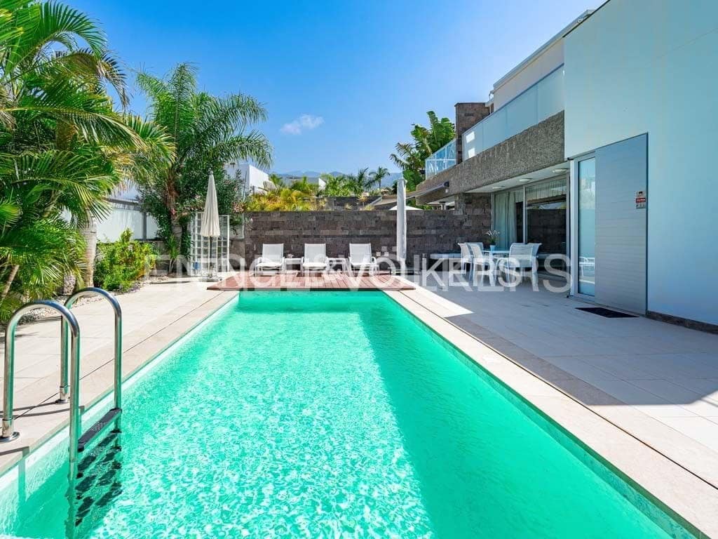 5 soveværelse Villa til salg i Costa Adeje med swimmingpool garage - € 3.200.000 (Ref: 7788536)