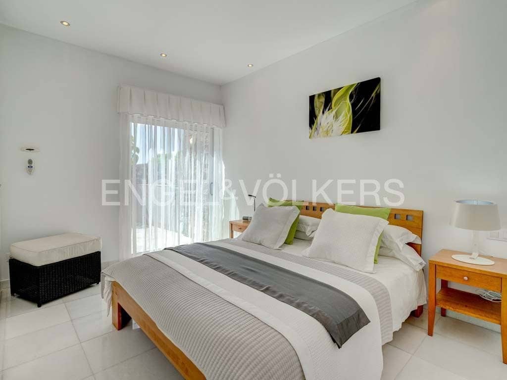 5 soveværelse Villa til salg i Costa Adeje med swimmingpool garage - € 3.200.000 (Ref: 7788536)