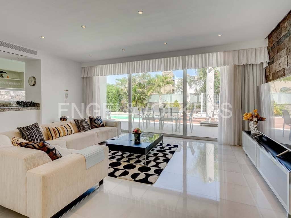 5 soveværelse Villa til salg i Costa Adeje med swimmingpool garage - € 3.200.000 (Ref: 7788536)