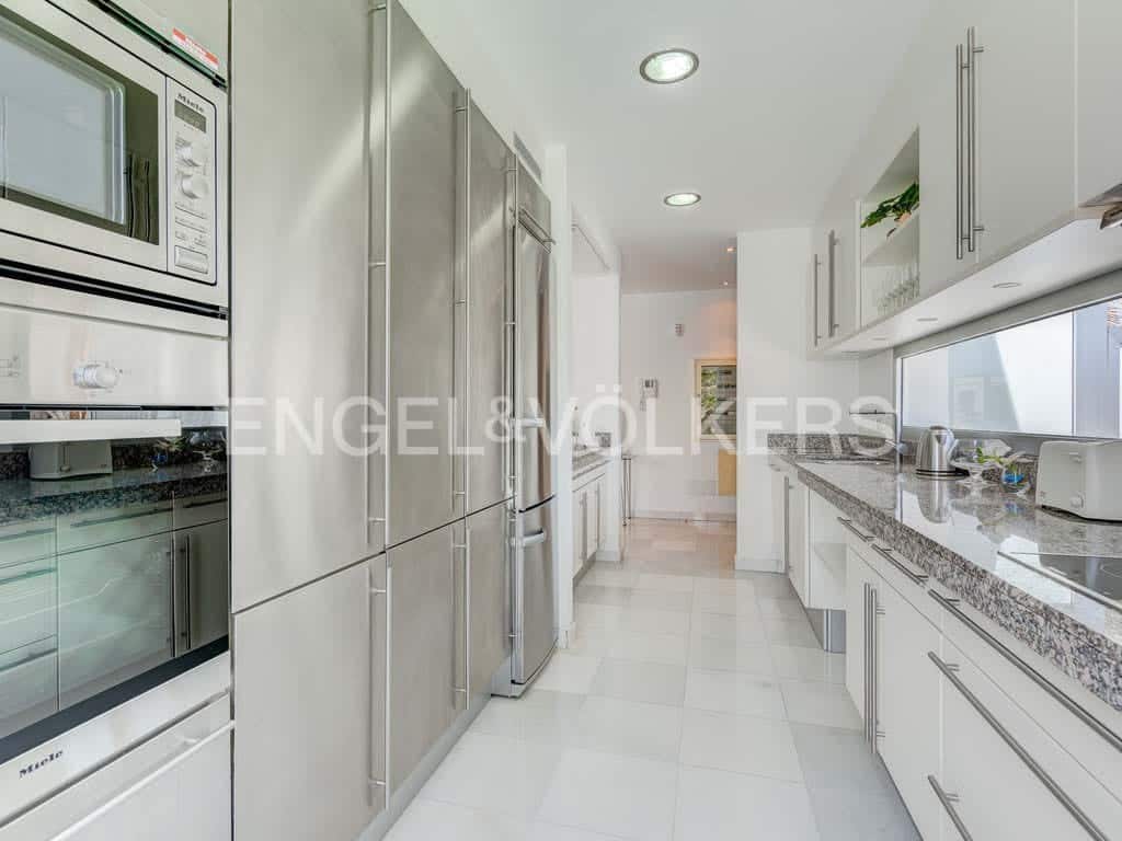 5 soveværelse Villa til salg i Costa Adeje med swimmingpool garage - € 3.200.000 (Ref: 7788536)