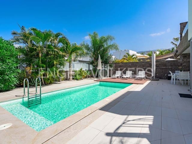 5 bedroom Villa for sale in Costa Adeje, Adeje with pool garage - € 3,200,000 (Ref: 7788536)