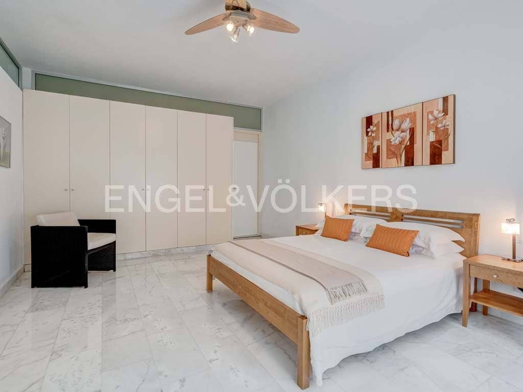 5 soveværelse Villa til salg i Costa Adeje med swimmingpool garage - € 3.200.000 (Ref: 7788536)