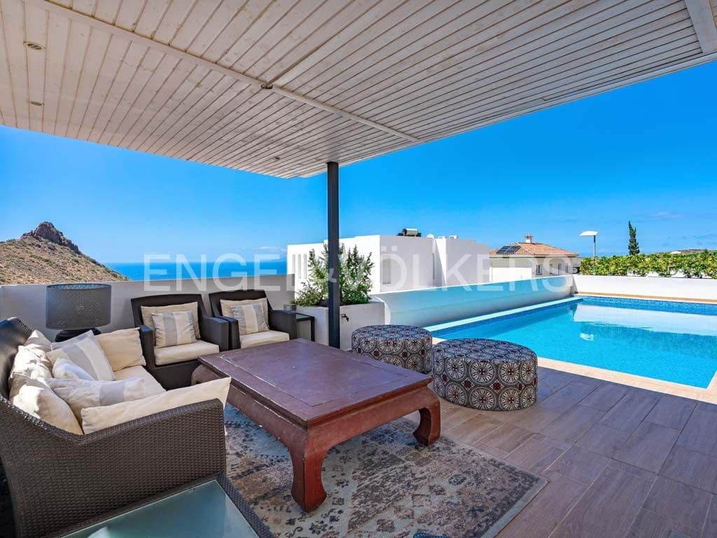 7 bedroom Villa for sale in Roque del Conde with pool garage - € 1,800,000 (Ref: 7810552)