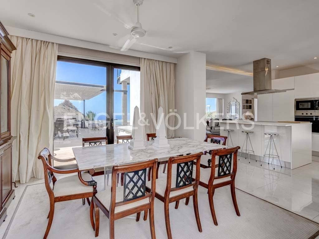 7 bedroom Villa for sale in Roque del Conde with pool garage - € 1,800,000 (Ref: 7810552)