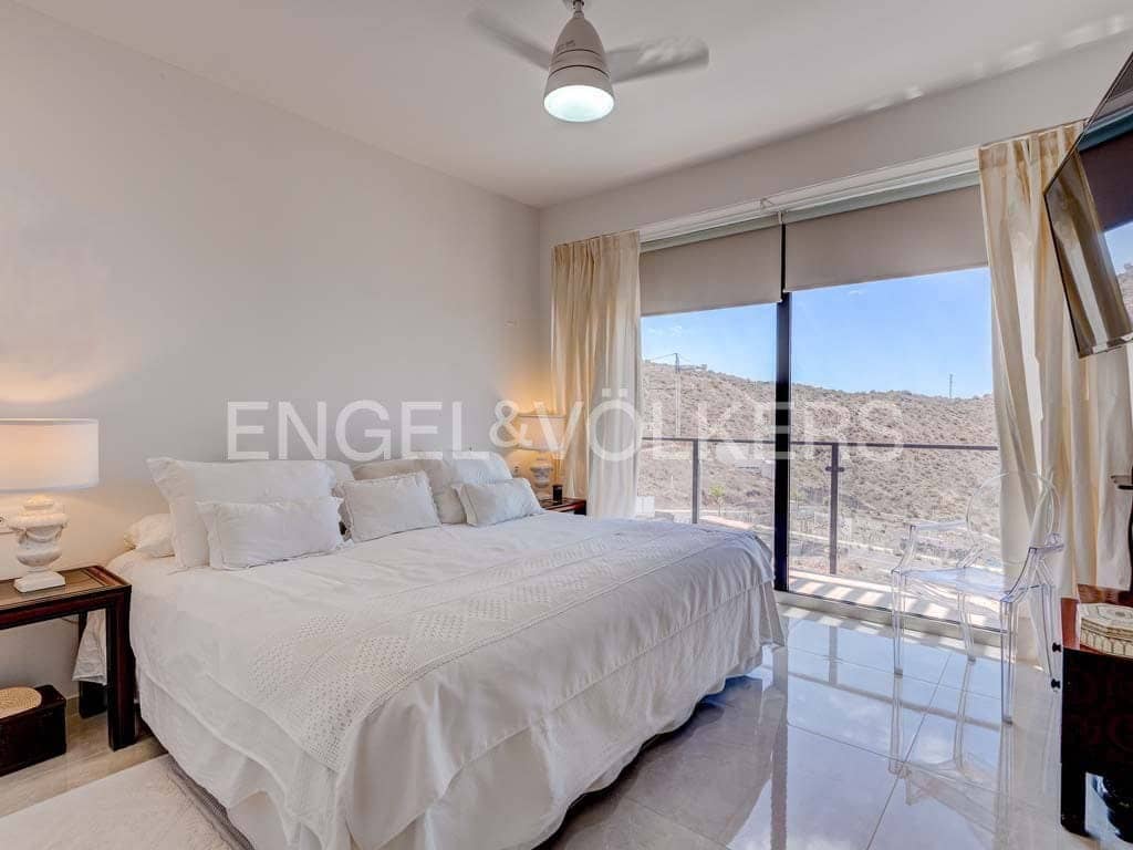 7 bedroom Villa for sale in Roque del Conde with pool garage - € 1,800,000 (Ref: 7810552)